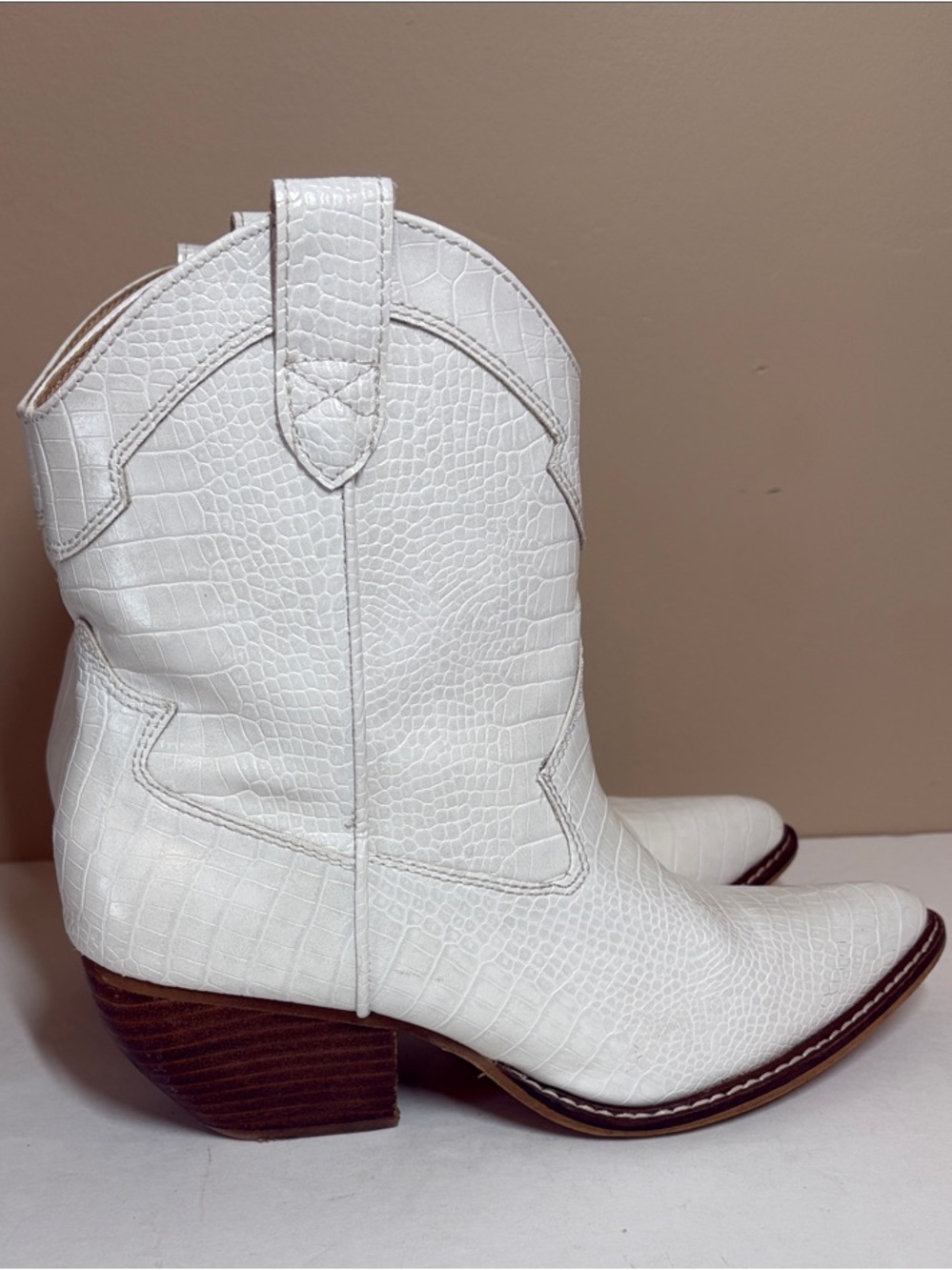 White Croc-Embossed Cowboy Boots, 10 - Picture 3 of 10